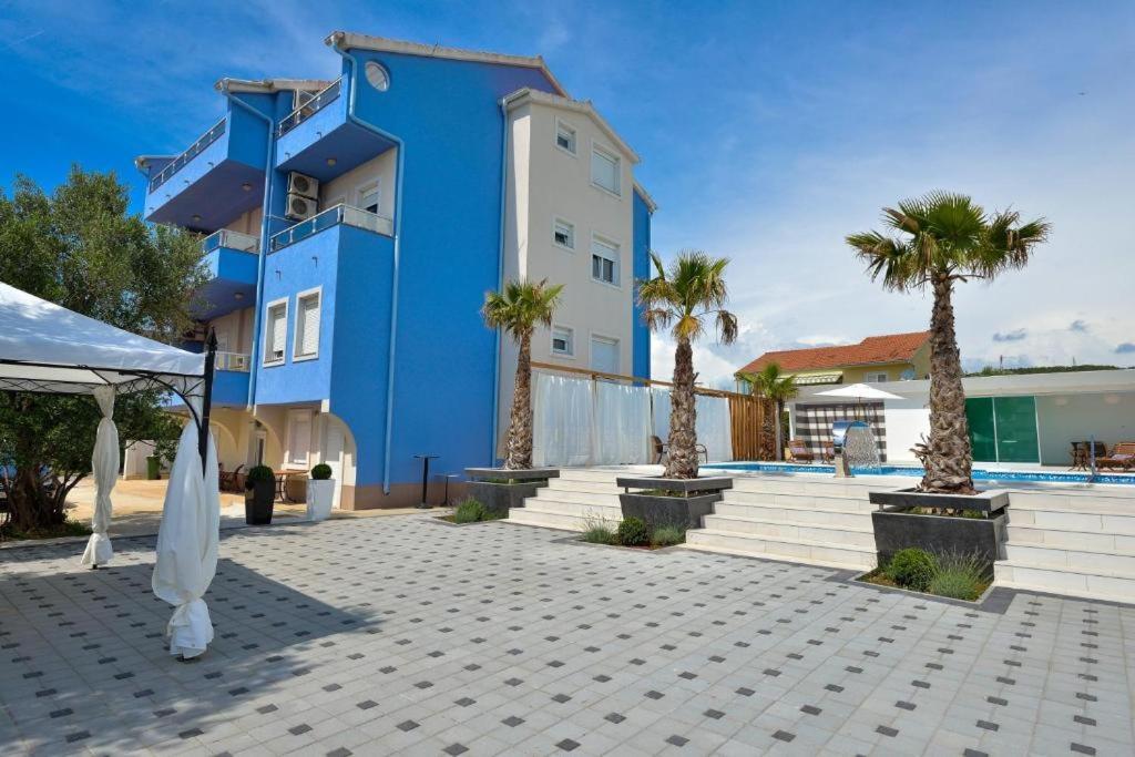 Villa Eni Бибинье Экстерьер фото