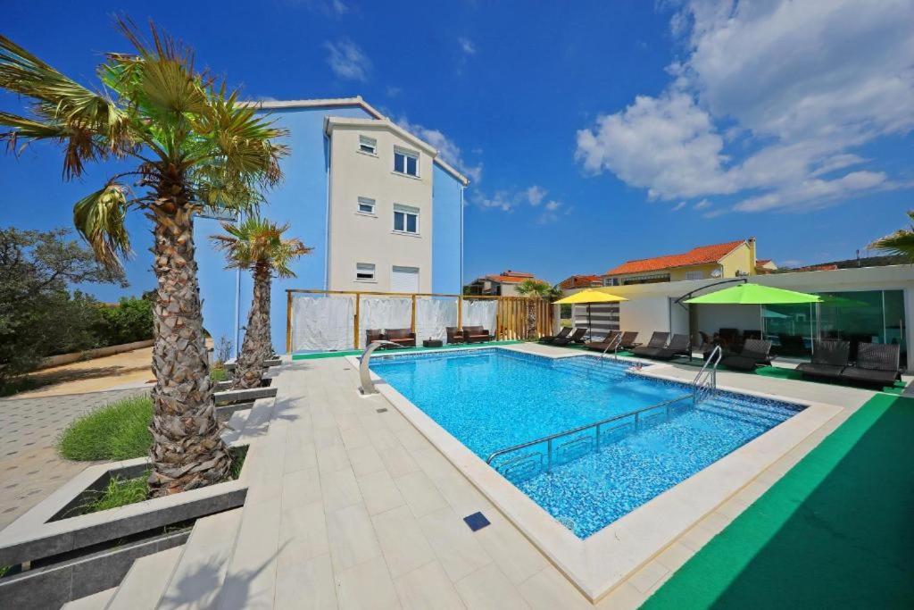 Villa Eni Бибинье Экстерьер фото