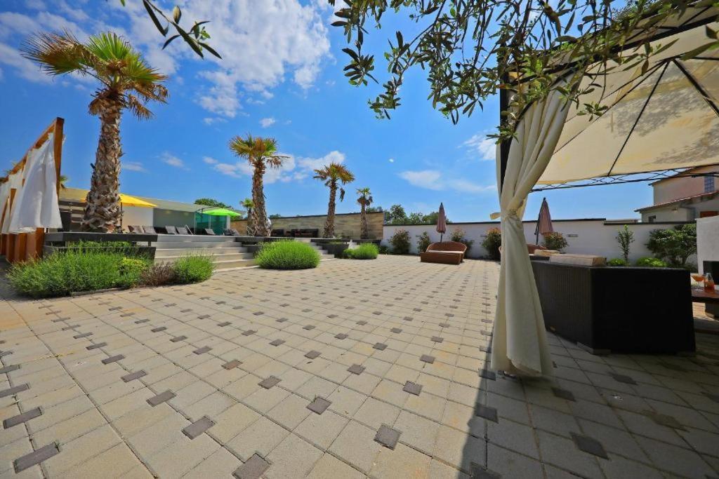 Villa Eni Бибинье Экстерьер фото